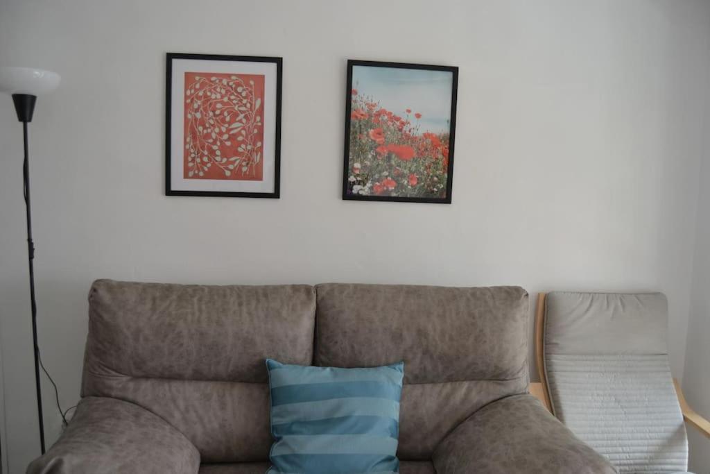 Cozy And Well Connected Apartment Sevilla Kültér fotó